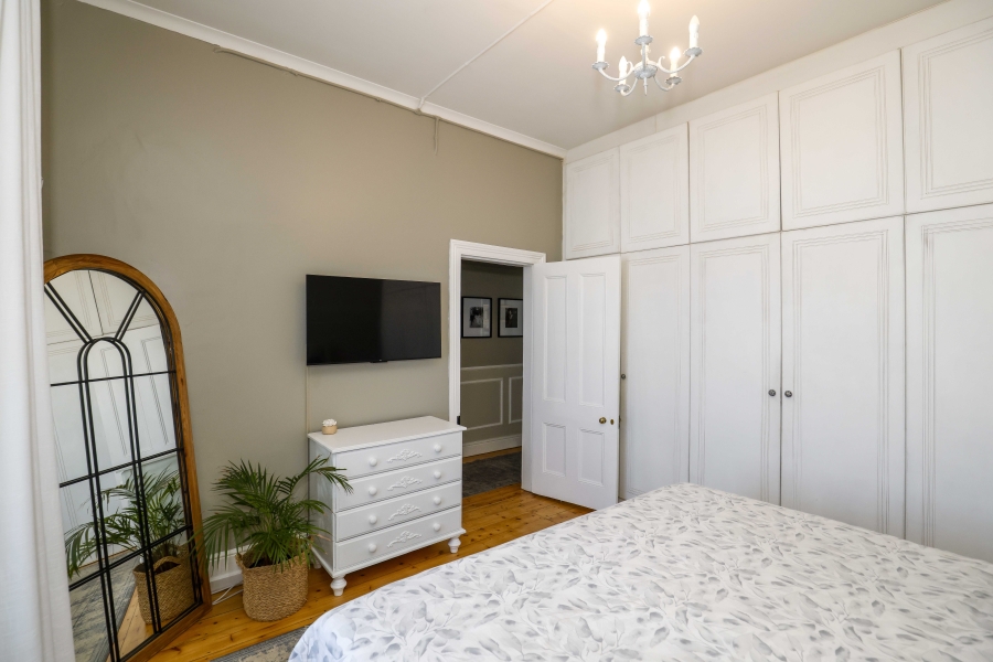 2 Bedroom Property for Sale in Claremont Western Cape